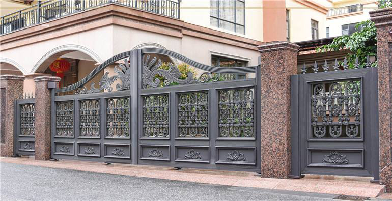 鋁藝大門及鐵藝大門的選購注意事項(xiàng)你知多少？